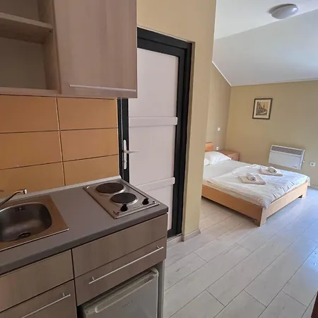 Aparthotel Flow House *
