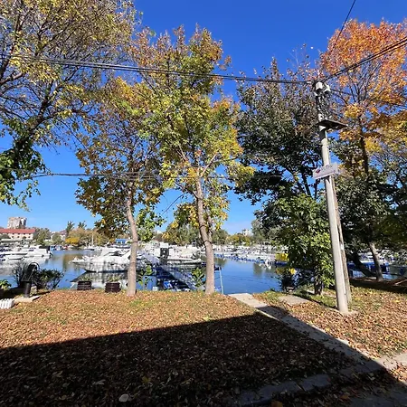 Hotel apartamentowy Flow House